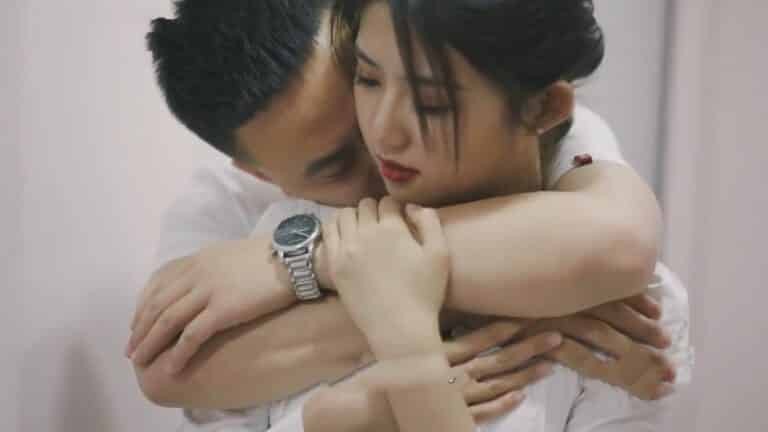 Địt em gái giận chồng lúc nữa đêm đi dạo